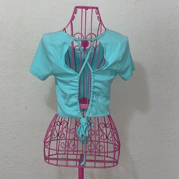 Wild fable light blue open back crop top - Picture 3 of 16
